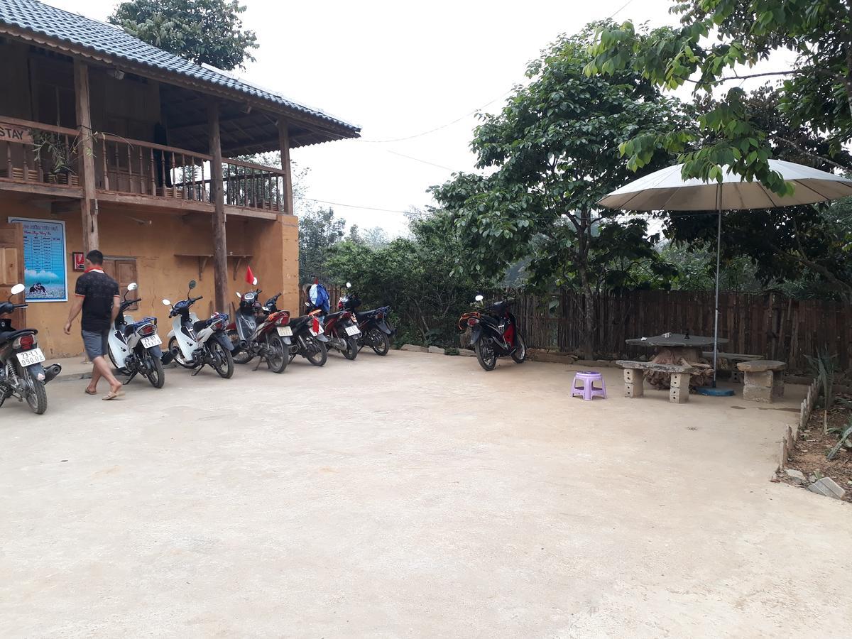 Hong Thu & Homestay Quan Ba